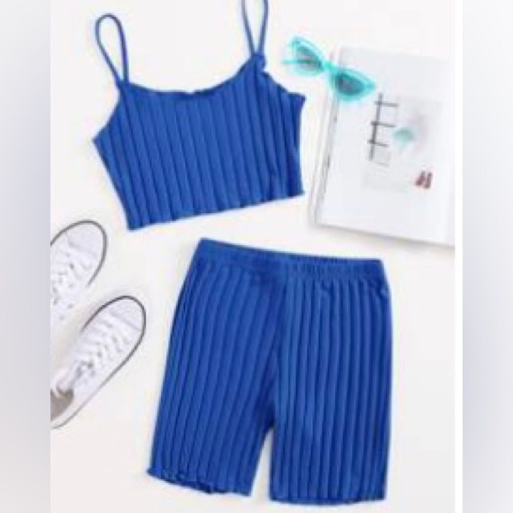 SHEIN EZwear Solid Lettuce Trim Waffle Knit Cami Top & Biker Shorts Set